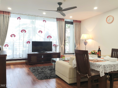 2 bedroom serviced apartment 535 Kim Ma for rent, nice view, near Lotte, Daewoo, Thu Le lake, Ngoc Khanh lake, Japanese embassy