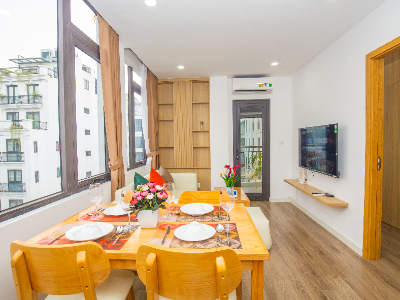 Cho thuê căn hộ dịch vụ 81 Linh Lang, nội thất mới, view siêu đẹp