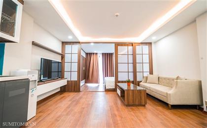 Modern furnished apartment for rent on Kim Ma street, opposite to Thu Le lake for foreigners