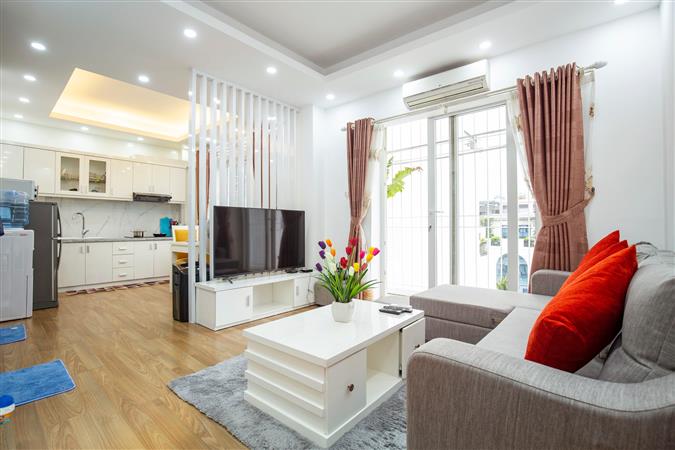 Cho thuê căn hộ 2 ngủ phố Đào Tấn gần Lotte, dịch vụ tiện nghi, nội thất mới