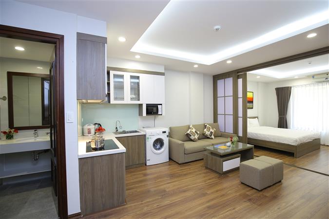 Căn hộ dịch vụ 1 ngủ cho thuê 58 Đào Tấn gần Daeoo, Lotte. Di chuyển tiện lợi ngay vị trí trung tâm Hà Nội, ánh sáng, view đẹp, đầy đủ tiện nghi