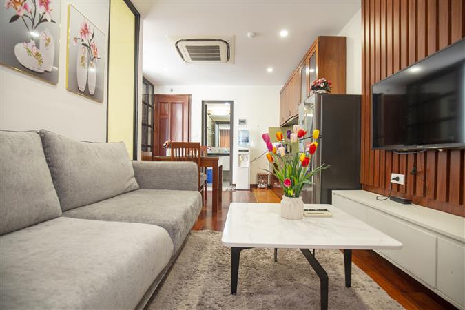 Tòa nhà Sumitomo cho thuê căn hộ studio 55m2  tại Đào Tấn, gần Lotte