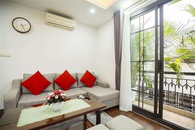 Căn hộ dịch vụ 1 ngủ cho thuê 48/12 Đào Tấn gần Daeoo, Lotte. Di chuyển tiện lợi ngay vị trí trung tâm Hà Nội, ánh sáng, view đẹp, đầy đủ tiện nghi