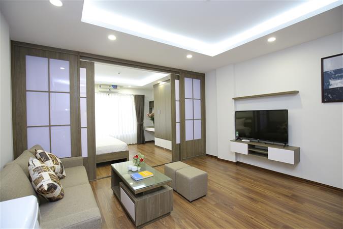 Toà nhà Sumitomo cho thuê căn hộ dịch vụ cho người Nhật tọa lạc tại vị trí đắc địa 58 Đào Tấn ngay trung tâm quận Ba Đình, Hà Nội.