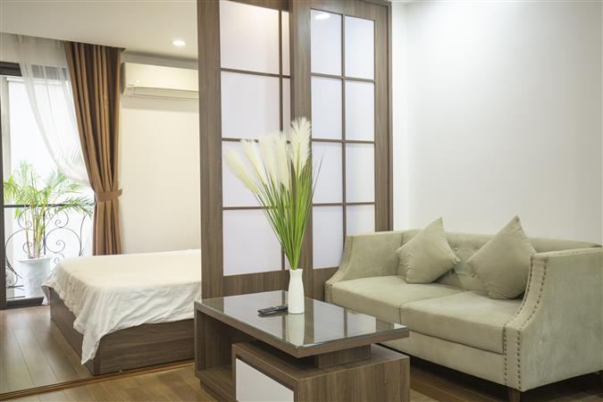 Căn hộ dịch vụ 1 phòng ngủ 60m2 cho thuê tại phố Kim Mã, đối diện Daewoo, Lotte, Hồ Thủ Lệ