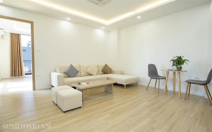 Tòa nhà sumitomo cho thuê căn hộ dịch vụ 47 Linh Lang 1 ngủ 70m2 có ban công rộng tại Linh Lang, Đào Tấn gần Lotte. 0909632368