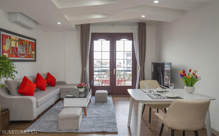 Sumitomo Building for rent 1-bedroom 70m2  with large balcony at Linh Lang, Dao Tan near Lotte