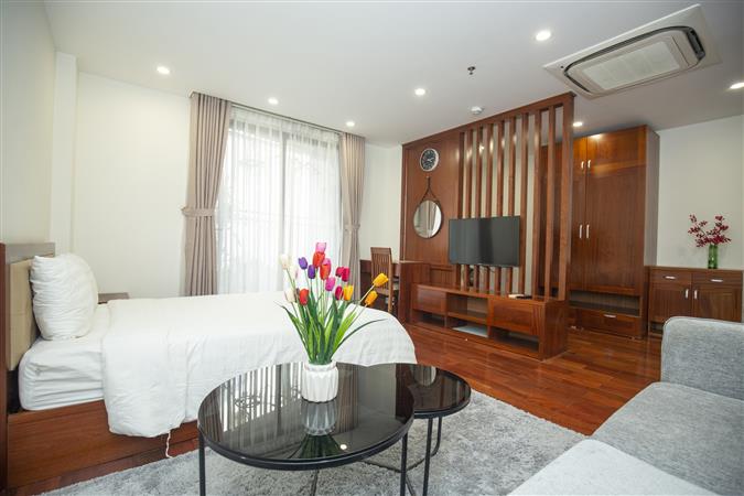 Tòa nhà Sumitomo cho thuê căn hộ studio 55m2  tại Đào Tấn, gần Lotte