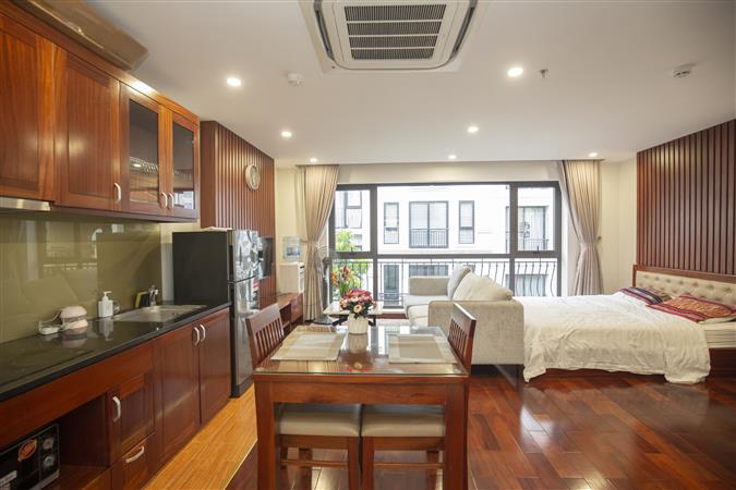 Cho thuê căn hộ dịch vụ phố đào tấn 1 phòng ngủ, 50m²