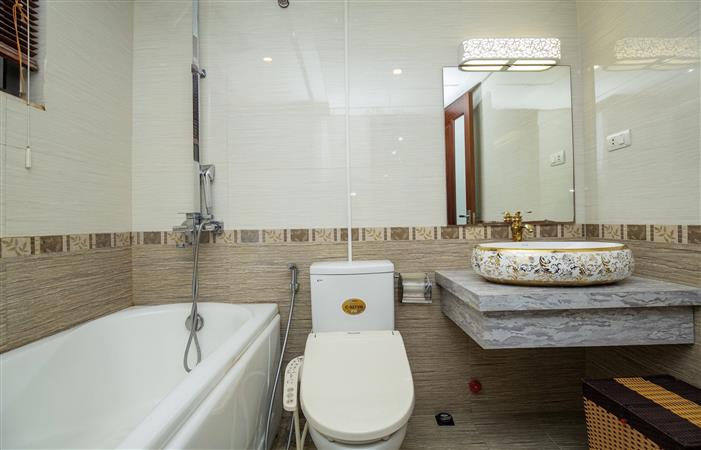 Tòa nhà Sumitomo cho thuê căn hộ dịch vụ có giá từ 18 triệu tại phố Đào Tấn, gần Lotte